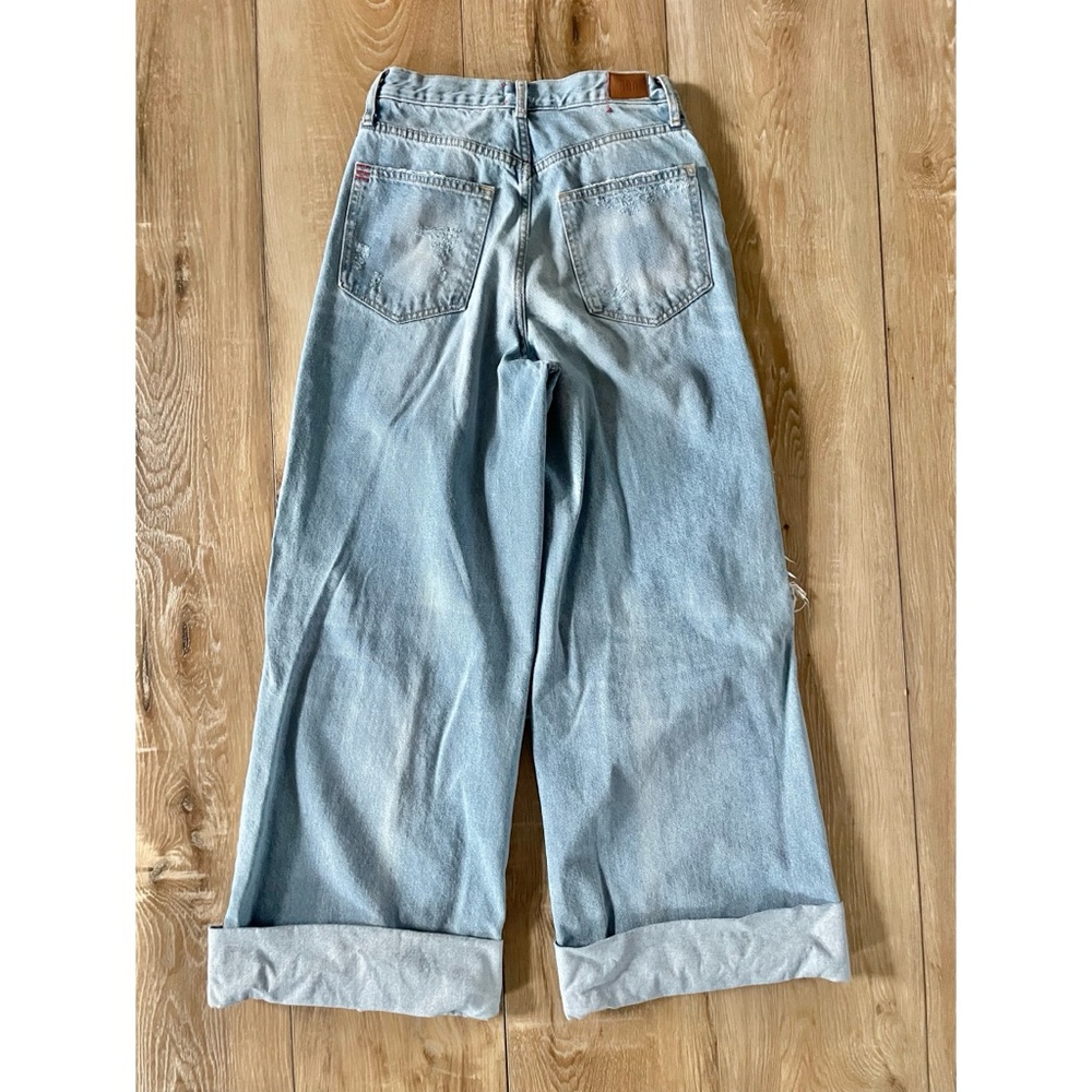 Urban Outfitters ๐บ BDG Baggy Skater Wide Leg Distressed Jeans - Picture 2 of 16